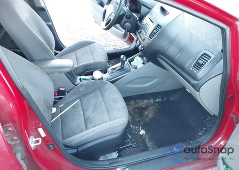 2016 Kia Forte Lx из США, поврежденный, VIN KNAFX4A65G5580209